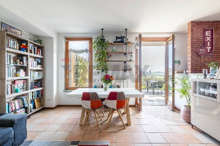 Foto Appartamento in Via Enaudi 1, Besana in Brianza di 136 m² con 3 locali