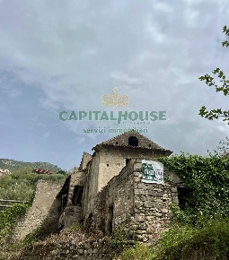 Foto Rustico in via lancillotti, Lauro di 600 m² con 5 locali in vendita