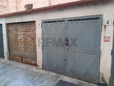 Foto Posti auto in piazza montessori 6, Catania di 11 m² con 1 locali