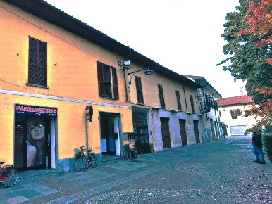 Foto Negozio in PIAZZA VITTORIO EMANUELE II 4/5, Melzo di 71 m² in vendita