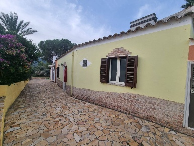 Foto Casa indipendente in Via Useis, Piscinas di 110 m² con 4 locali