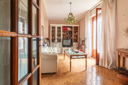 Foto Appartamento in Via Firenze 45, Canino Centro di 96 m² con 2 locali