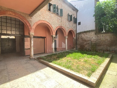 Foto Casa indipendente in Via Belfiore, Ferrara Santa Maria in Vado