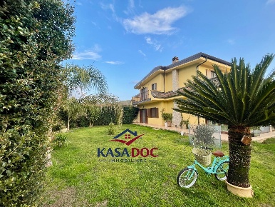 Foto Villa unifamiliare in Contrada  Fallacco, Caraffa di Catanzaro