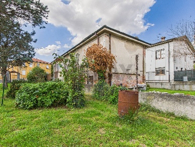 Foto Casa indipendente in via Roma 125, Giussago Centro di 167 m²