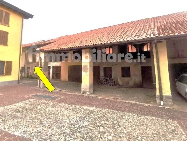 Foto Rustico in VIA DON MINZONI 24, Burago di Molgora di 60 m² con 2 locali