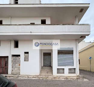 Foto Appartamento in Via Magenta 31, Casarano di 400 m² con 4 locali