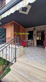 Foto Villa a schiera in VIALE TIRRENO, Cisterna di Latina Centro di 250 m²