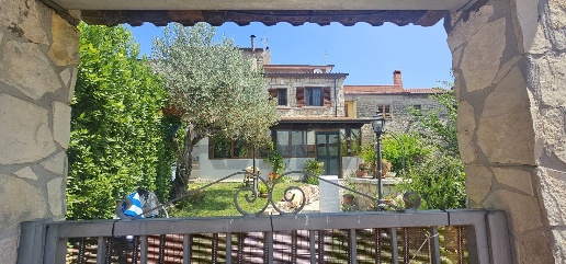 Foto Case semi ndipendenti a Campolattaro di 121 m² con 5 locali in vendita