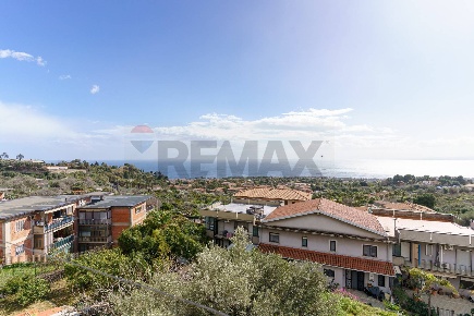 Foto Appartamento in via tripoli 272, Aci Castello Centro di 93 m²