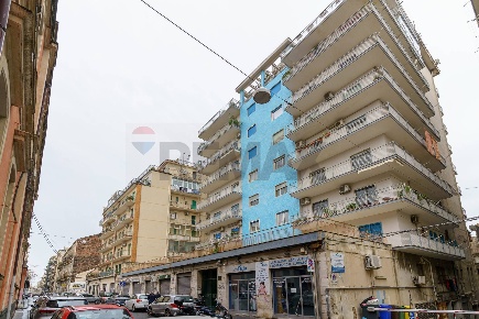 Foto Appartamento in via canfora 16, Catania Borgo di 201 m² con 8 locali