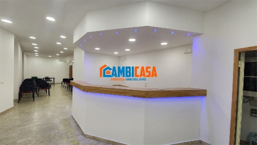 Foto Locale commerciale a Palermo Libertà - Villabianca di 650 m²