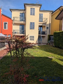 Foto Villa unifamiliare a Campodarsego Centro di 150 m² con 5 locali