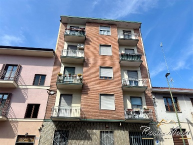 Foto Appartamento a Torino Lucento di 80 m² con 4 locali in vendita