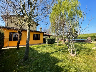 Foto Appartamento a Medicina di 100 m² con 4 locali in vendita