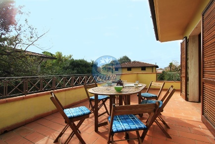 Foto Appartamento a Pietrasanta di 70 m² con 5 locali in affitto