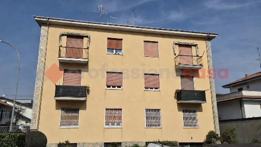 Foto Appartamento in Via carlo porta 7, Parabiago Centro di 80 m²