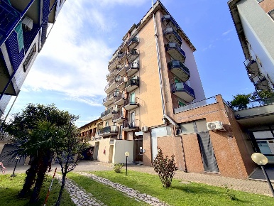 Foto Appartamento in Via PALESTRO 22, Inveruno Centro di 70 m² con 2 locali