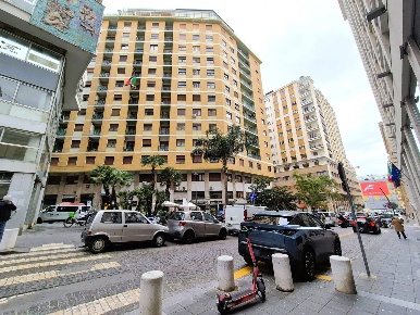 Foto Appartamento in Roberto Bracco, Napoli Porto - Municipio di 98 m²