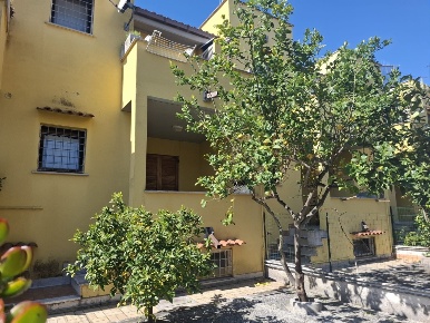 Foto Villa a schiera in Via degli Olmi 11, Anzio Villa Claudia di 100 m²