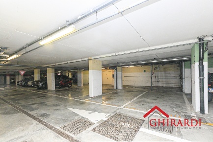 Foto Posti auto in Via Bombrini, Genova Sampierdarena di 13 m² con 1 locali