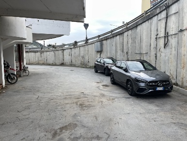 Foto Capannone industriale in Argine Destro 3, Taggia Centro di 700 m²
