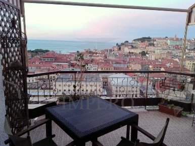 Foto Appartamento in Via delle Gerbere 1F, Ventimiglia di 81 m² in vendita