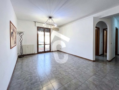 Foto Appartamento a Jesi Gallodoro - Prato di 120 m² con 3 locali