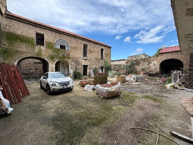 Foto Villa bifamiliare in Via Sambuci, San Prisco di 400 m² con 10 locali
