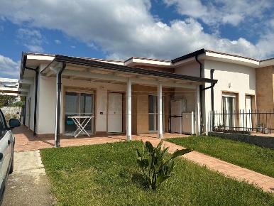 Foto Villa bifamiliare in traversa II sant'anna 32, Settingiano di 110 m²