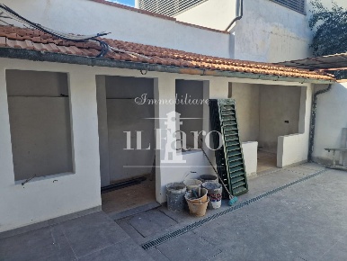 Foto Casa indipendente a Firenze Brozzi di 75 m² con 4 locali in vendita