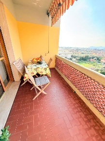 Foto Appartamento a Massa Centro di 90 m² con 4 locali in vendita