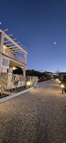 Foto Villa unifamiliare a Camaiore Capezzano Pianore di 170 m² con 5 locali