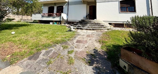 Foto Appartamento a Carrara Fontia, Fossola, Fossone di 140 m² con 6 locali