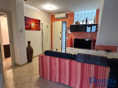 Foto Appartamento a Massa Zona Industriale di 102 m² con 7 locali