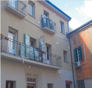 Foto Appartamento in Via Zenone 11, Tortona Centro di 92 m² con 5 locali