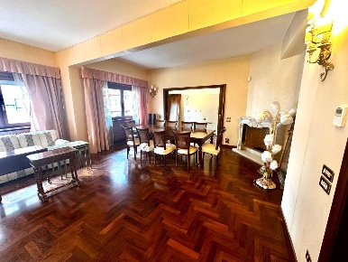 Foto Appartamento in Via Arrigo Davila, Roma Colli Albani di 132 m²
