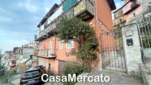 Foto Appartamento a Rocca di Papa di 76 m² con 2 locali in vendita