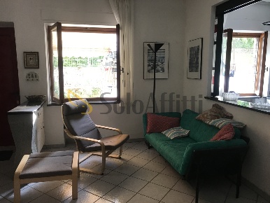 Foto Appartamento in Via Avignone, Siena Cavour - Mentana di 80 m²