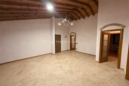 Foto Appartamento in VIA ROMAGNA 1A, Bernareggio di 111 m² con 4 locali