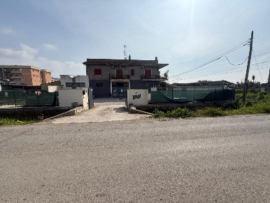 Foto Magazzino in Via Scifelle snc, Terracina di 143 m² in vendita