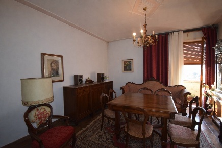 Foto Appartamento a Pistoia Pistoia Ovest di 140 m² con 8 locali in vendita