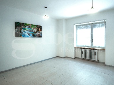 Foto Appartamento in Via Turati 25, Pinerolo Centro di 70 m² con 2 locali
