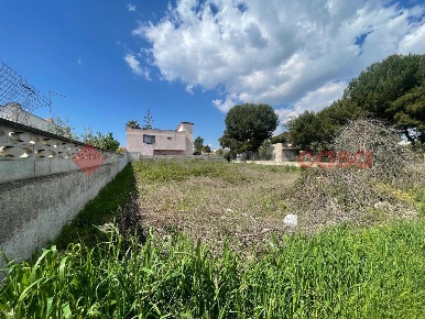 Foto Terreno residenziale in Viale MONTEPARASCO SNC, Pulsano di 1100 m²