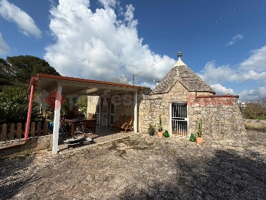 Foto Baita in Via Massafra 255, Martina Franca di 65 m² con 2 locali