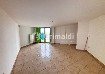 Foto Duplex in Via chiusa del bosco 14, Battipaglia di 90 m² con 3 locali