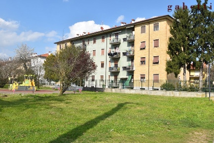 Foto Appartamento in Via micca 14, Magenta Centro di 90 m² con 3 locali