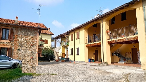 Foto Appartamento in Via Cascina Armellina, Bernareggio Centro di 63 m²