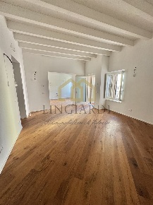 Foto Appartamento in Piazza Mercato, Lodi Centro Storico di 120 m²