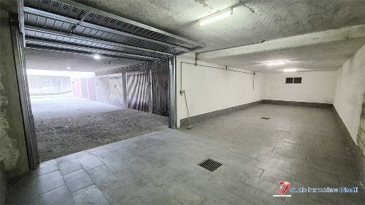 Foto Box in Via G. Marconi, Edolo Centro di 58 m² in vendita